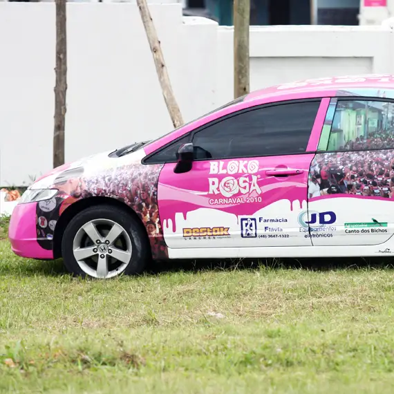 Carro personalizado do Bloko Rosa